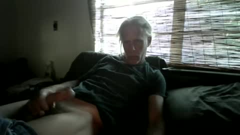 Snapshot of jizzmitten5 chatting on June 16, 11:57 am jizzmitten5 online show from June 16, 11:57 am
