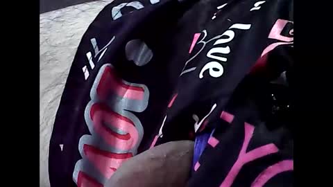 Snapshot of jj350ss chatting on December 10, 5:00 pm jj350ss online show from December 10, 5:00 pm