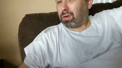 Snapshot of jj350ss chatting on February 6, 2:48 pm jj350ss online show from February 6, 2:48 pm