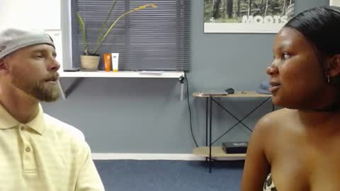 JamesJan van Rebel online show from December 3, 1:54 pm