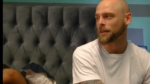 JamesJan van Rebel online show from December 31, 9:53 am