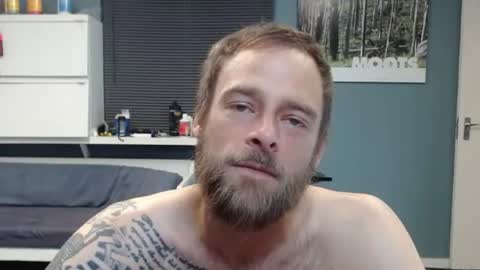 JamesJan van Rebel online show from January 16, 2:26 am