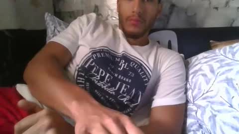 Snapshot of jjeimmy chatting on December 21, 1:18 pm Jhonny online show from December 21, 1:18 pm