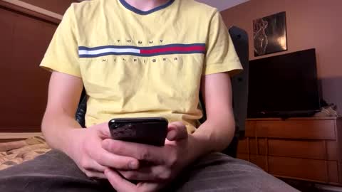 jjjjjfive online show from February 5, 9:25 am