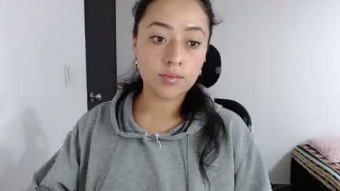 Snapshot of jjulietha95 chatting on January 23, 8:36 am Julieta online show from January 23, 8:36 am