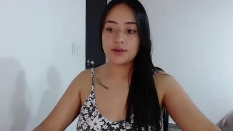 Snapshot of jjulietha95 chatting on January 28, 7:32 am Julieta online show from January 28, 7:32 am