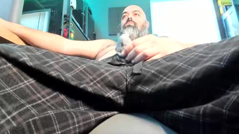 JayV online show from February 25, 8:40 pm