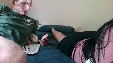 jledger3405 online show from March 15, 5:19 pm