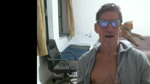 jlmbud online show from March 2, 8:37 pm