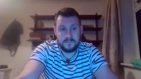 Snapshot of jmakk99 chatting on December 8, 5:01 pm jmakk99 online show from December 8, 5:01 pm