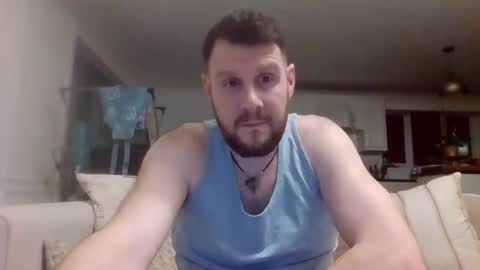 Snapshot of jmakk99 chatting on February 5, 10:33 pm jmakk99 online show from February 5, 10:33 pm