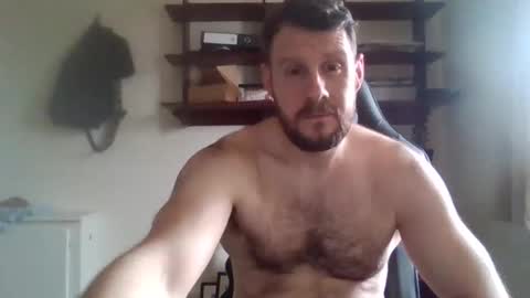 Snapshot of jmakk99 chatting on January 9, 10:29 am jmakk99 online show from January 9, 10:29 am