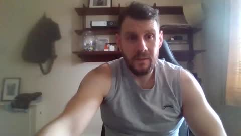 Snapshot of jmakk99 chatting on February 27, 10:48 am jmakk99 online show from February 27, 10:48 am