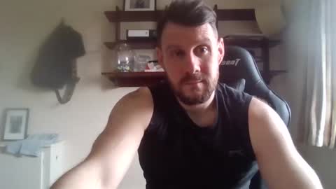 Snapshot of jmakk99 chatting on March 2, 9:27 am jmakk99 online show from March 2, 9:27 am