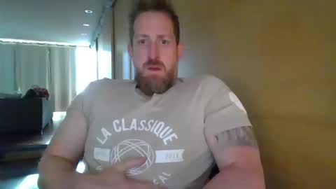 Snapshot of jmate13 chatting on October 20, 12:38 pm jmate13 online show from October 20, 12:38 pm