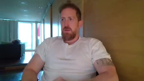 Snapshot of jmate13 chatting on October 21, 12:06 pm jmate13 online show from October 21, 12:06 pm