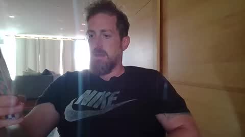 Snapshot of jmate13 chatting on November 4, 1:43 pm jmate13 online show from November 4, 1:43 pm