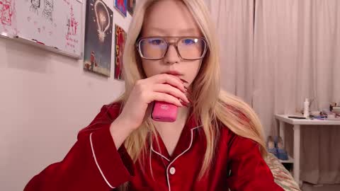 Snapshot of joan_kiss chatting on September 30, 7:30 pm joan_kiss online show from September 30, 7:30 pm