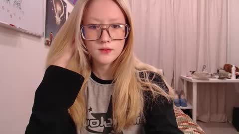Snapshot of joan_kiss chatting on October 17, 3:20 am joan_kiss online show from October 17, 3:20 am