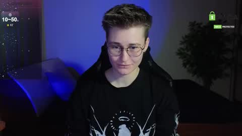 Snapshot of joan_night chatting on October 31, 9:38 pm J online show from October 31, 9:38 pm