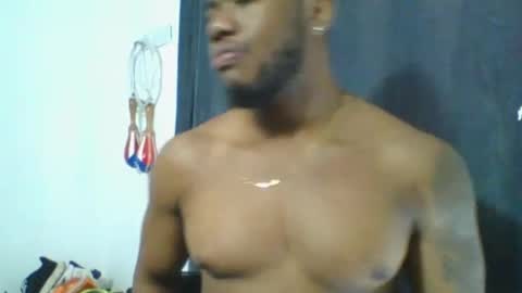 JOAN SAENZ online show from November 17, 6:35 pm