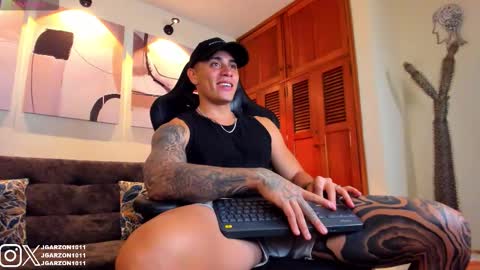 Snapshot of joan_soto chatting on March 3, 1:06 pm joan_soto online show from March 3, 1:06 pm
