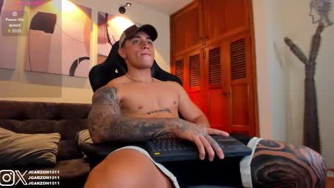 Snapshot of joan_soto chatting on May 12, 3:31 pm joan_soto online show from May 12, 3:31 pm