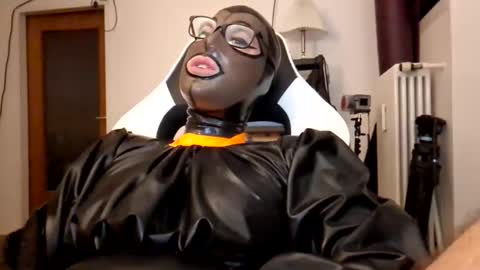 The sweetest toy online show from September 11, 6:08 pm