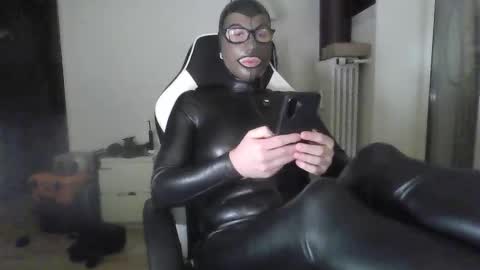 The sweetest toy online show from October 17, 8:00 pm