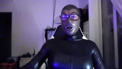 The sweetest toy online show from October 25, 6:02 pm