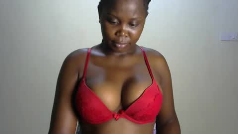 Snapshot of joankein_255 chatting on February 19, 11:04 pm varl online show from February 19, 11:04 pm