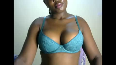 Snapshot of joankein_255 chatting on February 26, 9:58 pm varl online show from February 26, 9:58 pm