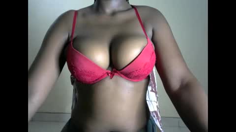 Snapshot of joankein_255 chatting on February 28, 4:32 am varl online show from February 28, 4:32 am