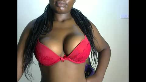 Snapshot of joankein_255 chatting on March 10, 4:25 pm varl online show from March 10, 4:25 pm