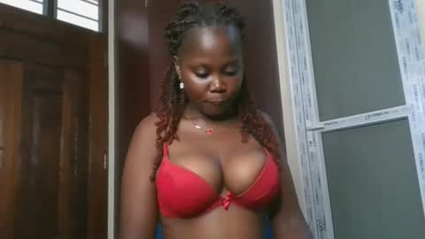 Snapshot of joankein_255 chatting on October 14, 5:30 am varl online show from October 14, 5:30 am