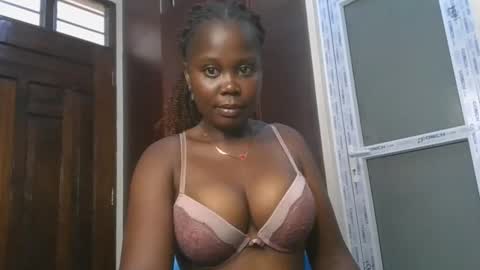 Snapshot of joankein_255 chatting on October 17, 5:54 am varl online show from October 17, 5:54 am