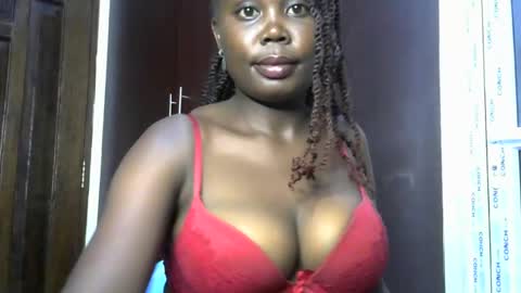 Snapshot of joankein_255 chatting on October 24, 6:15 pm varl online show from October 24, 6:15 pm