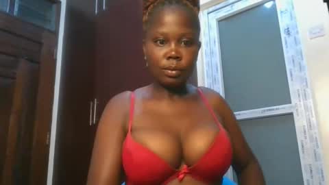 Snapshot of joankein_255 chatting on November 3, 12:24 am varl online show from November 3, 12:24 am