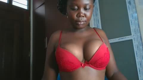 Snapshot of joankein_255 chatting on December 18, 6:08 am varl online show from December 18, 6:08 am