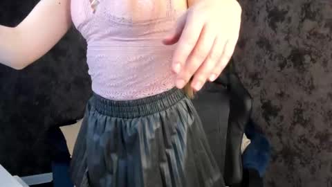 joann_shermann online show from November 1, 1:18 am