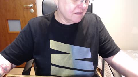 Joanna and Greg online show from January 16, 11:15 am