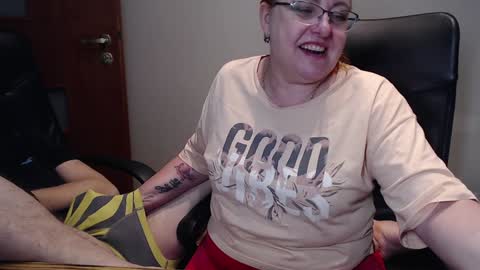 Joanna and Greg online show from January 23, 8:25 am