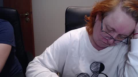 Joanna and Greg online show from February 3, 6:07 pm