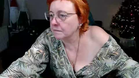 Joanna and Greg online show from January 6, 10:19 am