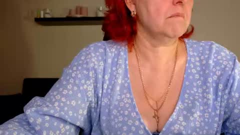 Snapshot of joannaandneighbour chatting on June 15, 7:32 am Joanna and Greg online show from June 15, 7:32 am