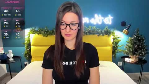 Joan online show from December 23, 1:36 am