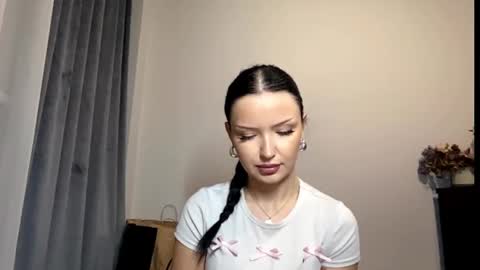 Joan online show from March 27, 7:13 pm