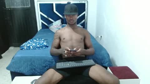 joao_leao online show from September 10, 8:25 am