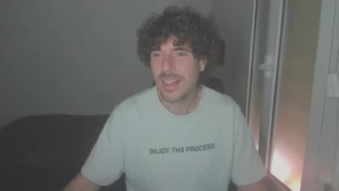 Snapshot of joaquin420_hot chatting on February 13, 10:33 am joaquin420_hot online show from February 13, 10:33 am