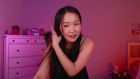 Amina online show from March 5, 12:33 pm